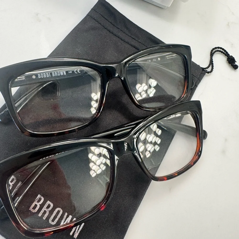 Bobbi Brown Brooklyn Reading Glasses- 1.0 Black/Tortoise (2) - Picture 4 of 9